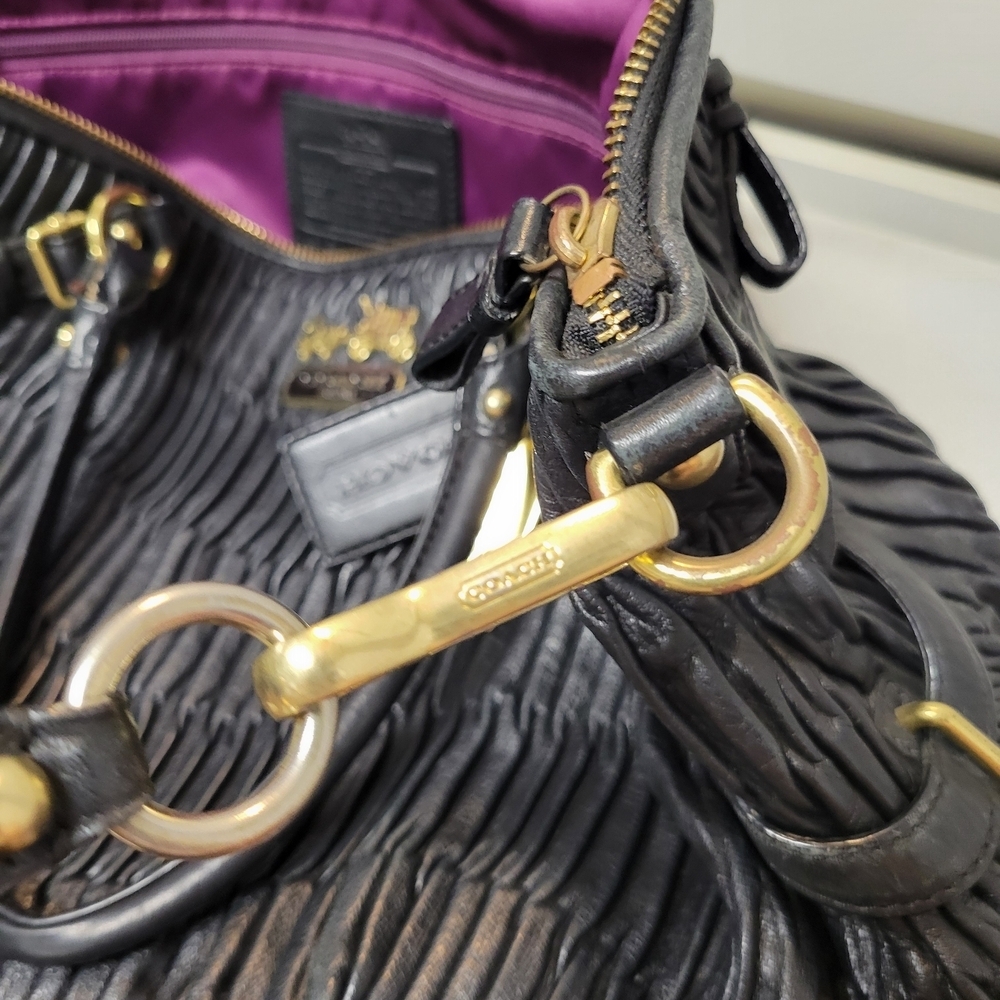 Vintage Coach Madison Gathered Leather Satchel - Picture 9 of 15